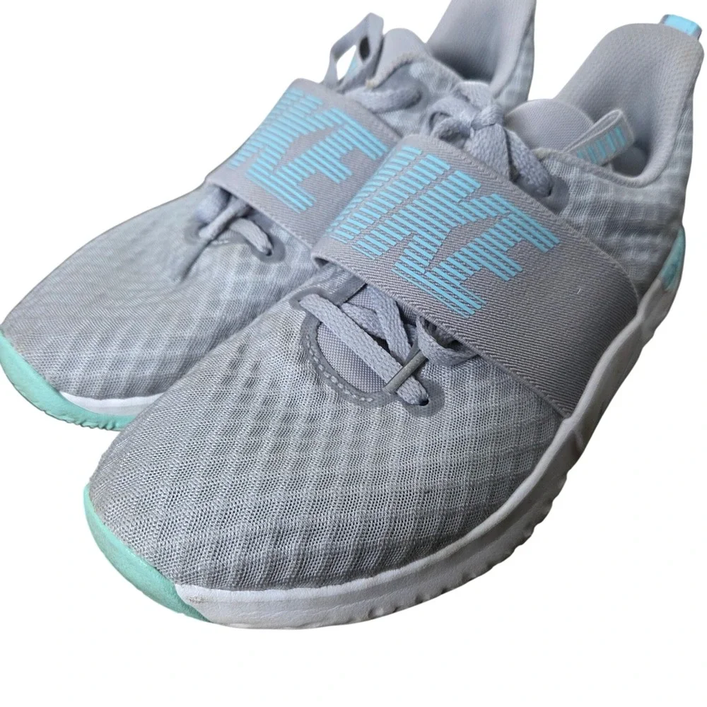Nike Renew In-Season TR 9 Gray & Blue Womens size 7 Sneaker Running shoe‎
